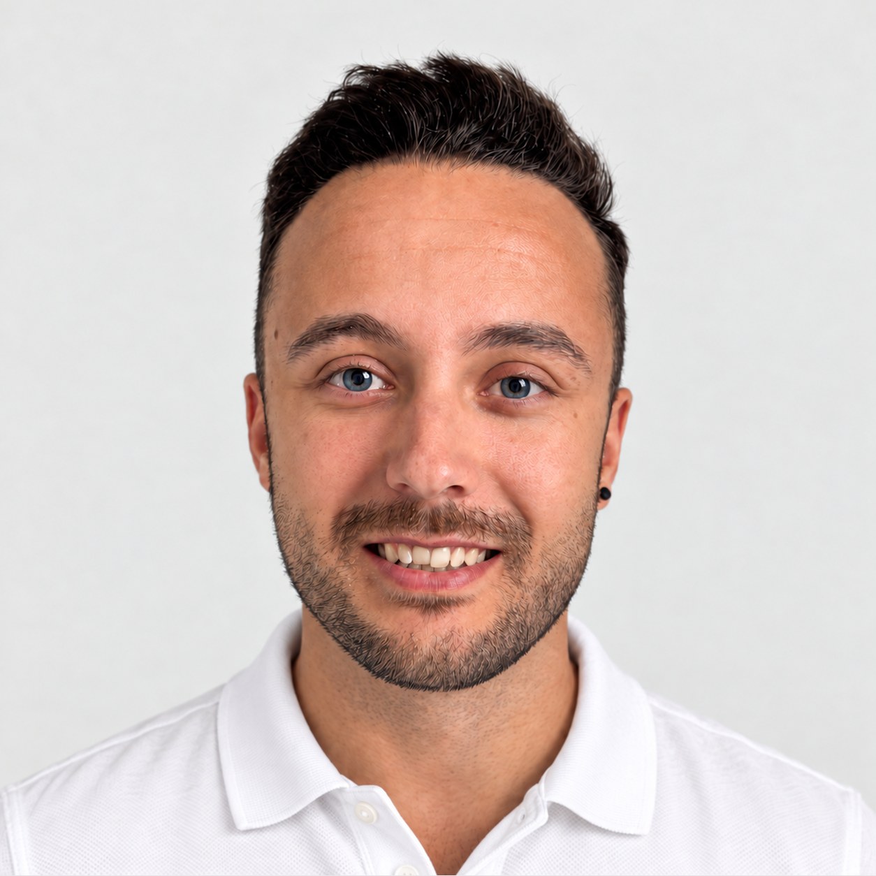 Portrét kandidáta Denis Pěkný